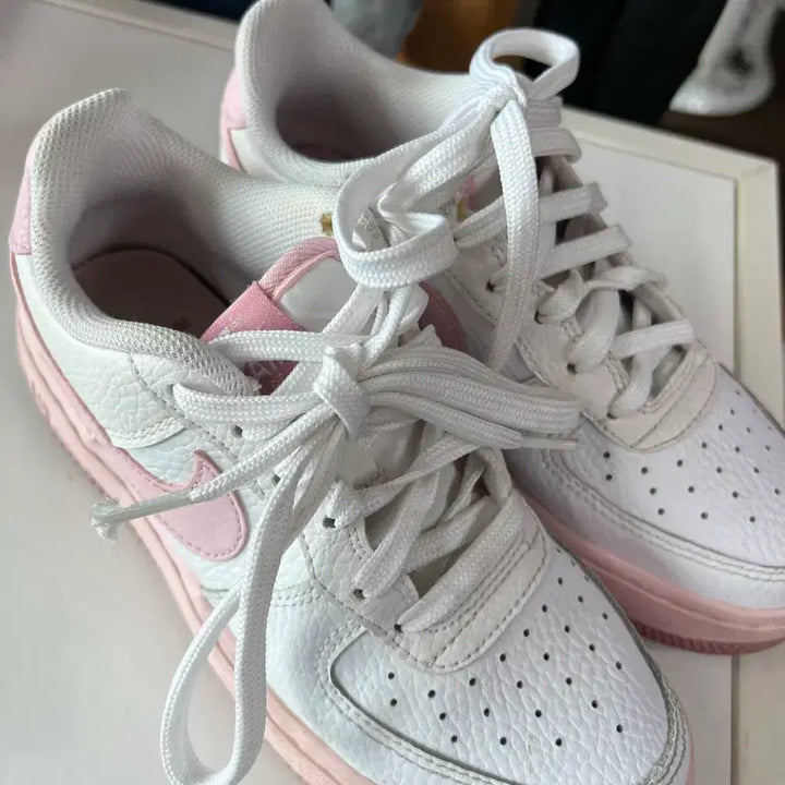 [BUNJANG] Nike Court Borough Low ReCraft White Pink (230) / 나이키 코트 버로우 로우 리크래프트 화이트 핑크 230