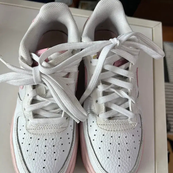 [BUNJANG] Nike Court Borough Low ReCraft White Pink (230) / 나이키 코트 버로우 로우 리크래프트 화이트 핑크 230