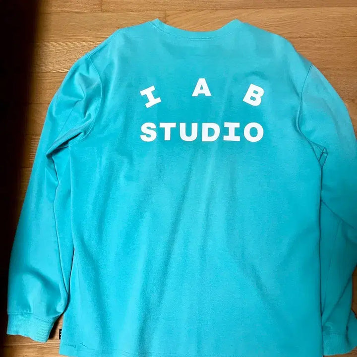 [BUNJANG] IAB Studio Long Sleeve Mint T-shirt / [아이앱 스튜디오] 롱슬리브 민트 L