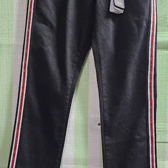 [BUNJANG] Armani Exchange Black Side-lined Denim Pants / 아르마니 익스체인지 블랙 사이드라인 데님