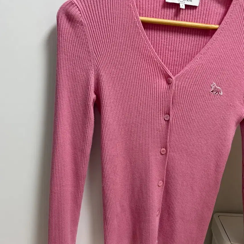 [BUNJANG] Maison Kitsune Pink Cardigan (Size S) / 메종키츠네 정품 핑크 가디건 사이즈 S