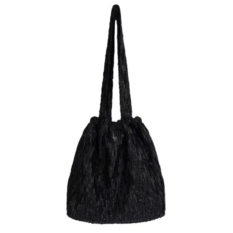 [BUNJANG] Leatherly Shimmer Pleats Shoulder Bag [Black] / 레더리 쉬머드 플리츠 숄더백 [BLACK]