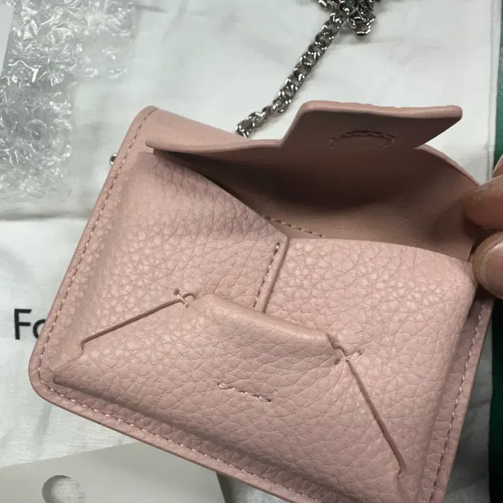 [SOLD OUT] 새상품 Fofo Universe 핑크 체인 미니백