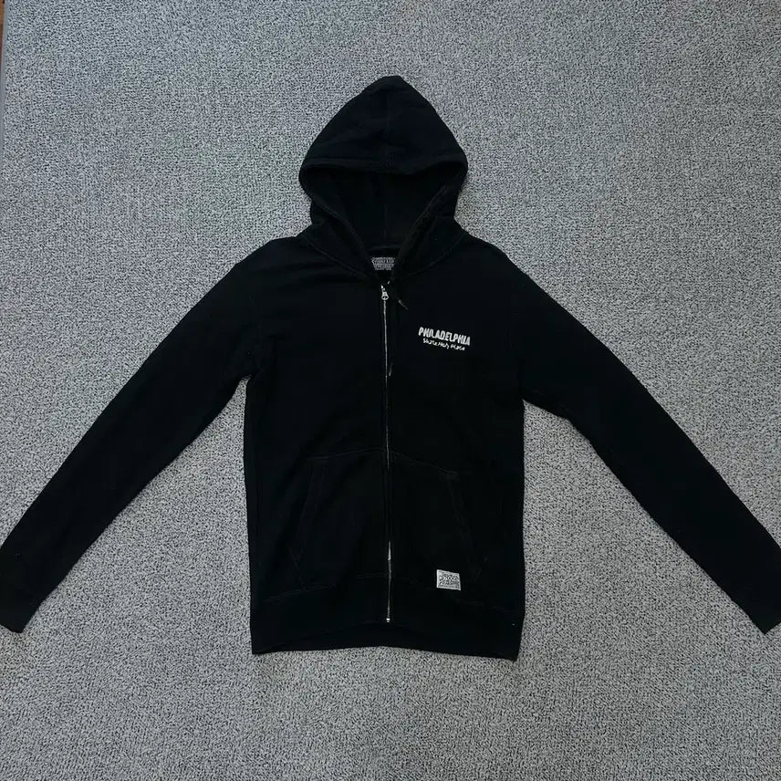 [BUNJANG] Stooge&amp;Co Lettering Black Hoodie Zip-up / Stooge&amp;Co Lettering black Hoodie zip-up