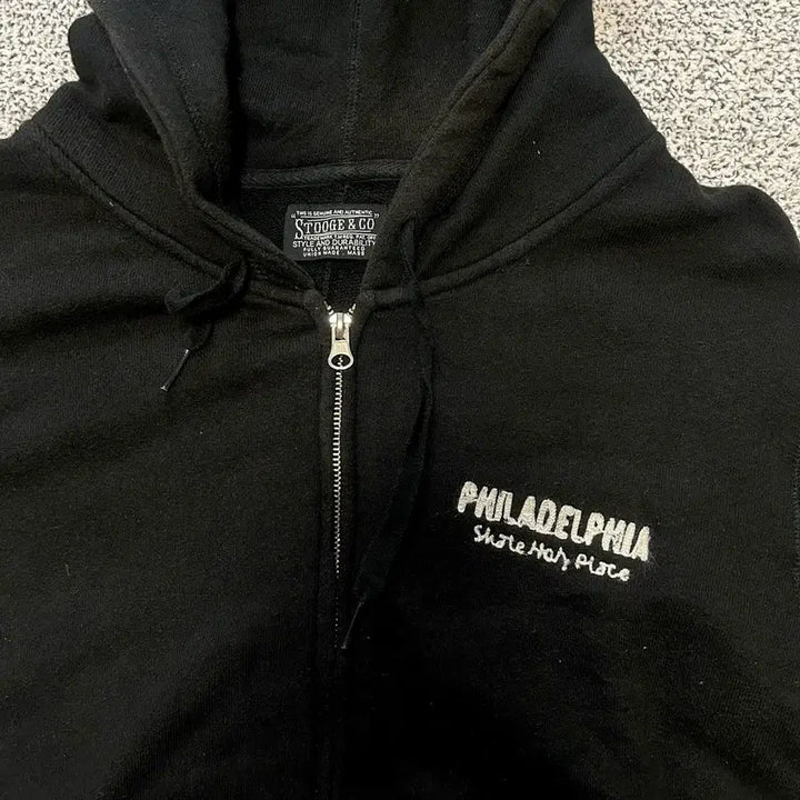 [BUNJANG] Stooge&amp;Co Lettering Black Hoodie Zip-up / Stooge&amp;Co Lettering black Hoodie zip-up
