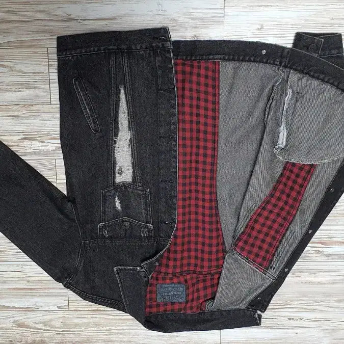 [BUNJANG] Black Damage Denim Jacket / 데미지 블랙 데님 자켓 [100추천]