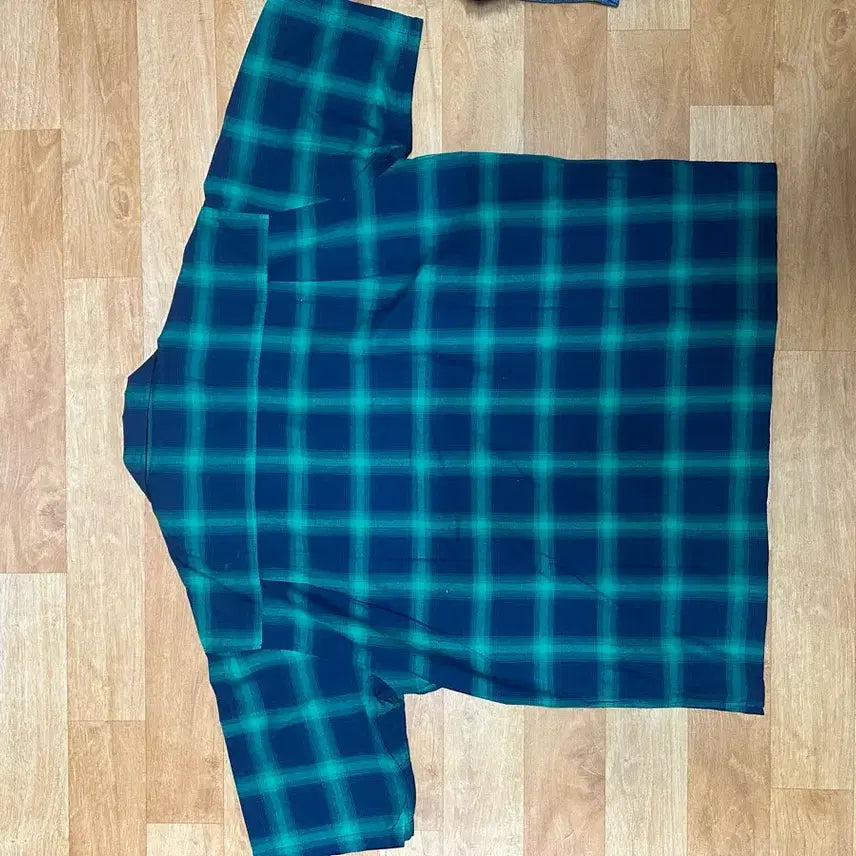 [SOLD OUT] 에스피오나지 셔츠 옴브레그린 XL사이즈