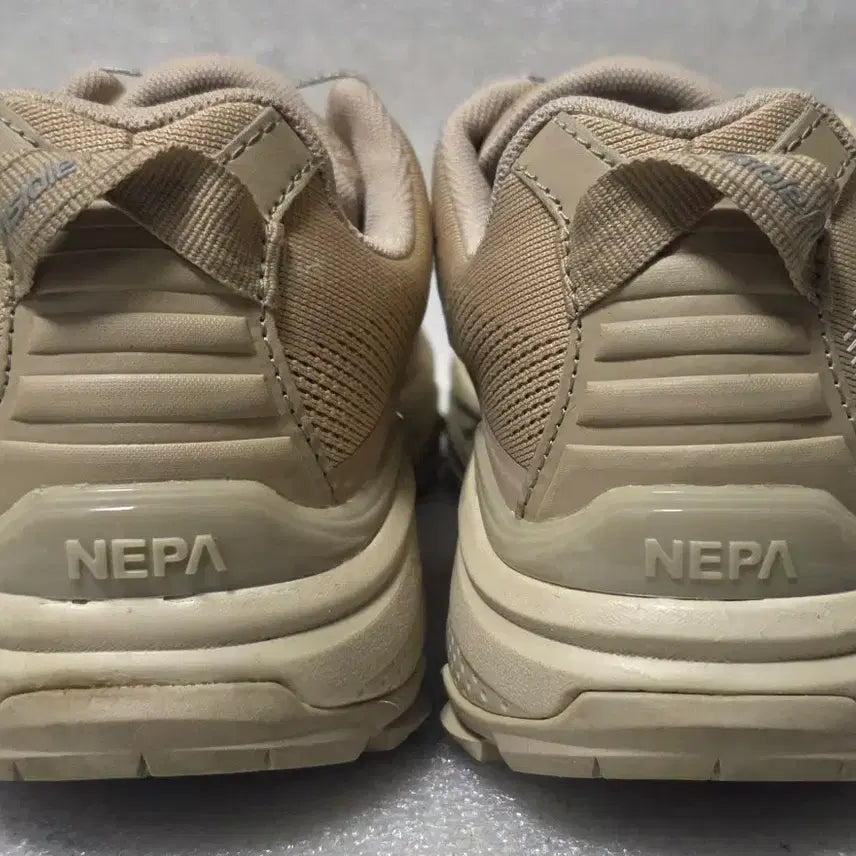 [SOLD OUT] 네파 NEPA 고어텍스 경등산화 트레킹화 BOA다이얼 남성용 255