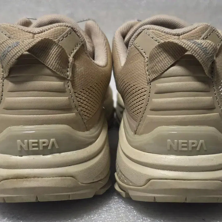 [SOLD OUT] 네파 NEPA 고어텍스 경등산화 트레킹화 BOA다이얼 남성용 255