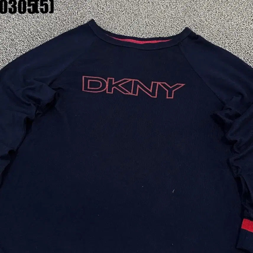 [SOLD OUT] DKNY 네이비/레드 긴팔 티셔츠