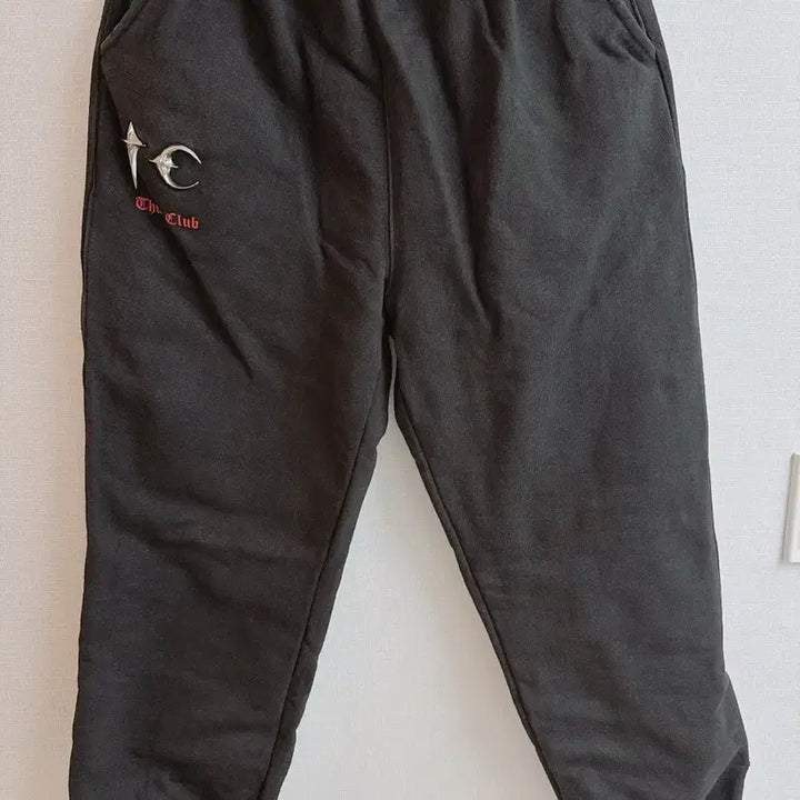[SOLD OUT] 떠그클럽 TC 조거 팬츠 블랙