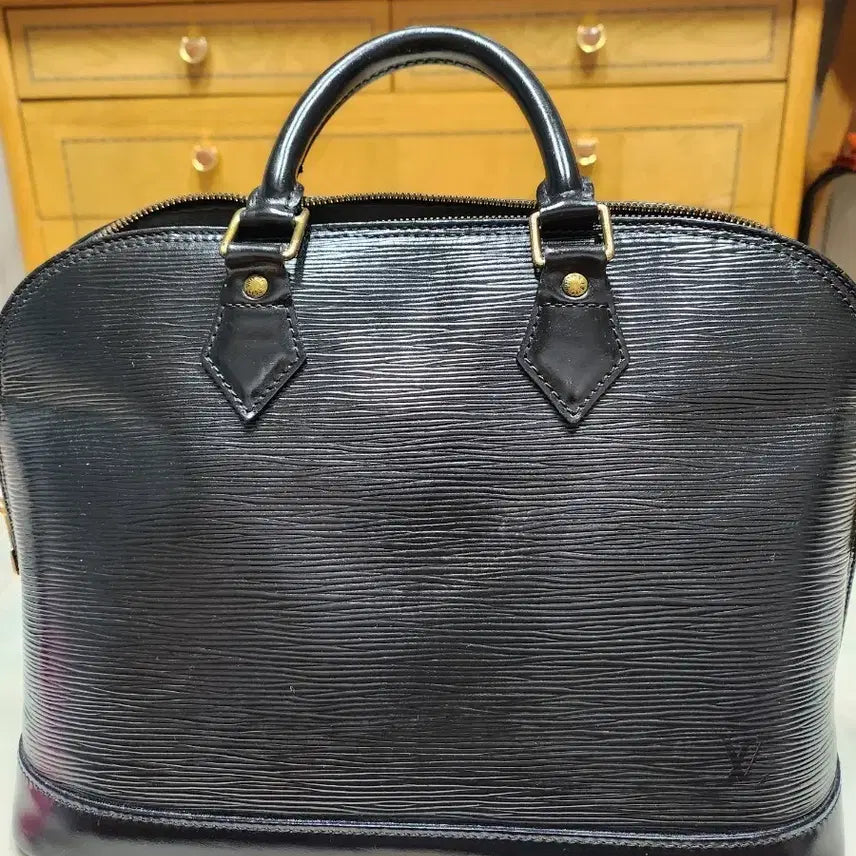 [BUNJANG] Louis Vuitton Epi Alma Black Tote Bag / 이번주만최저가루이비통 에삐 알마 블랙 토트백