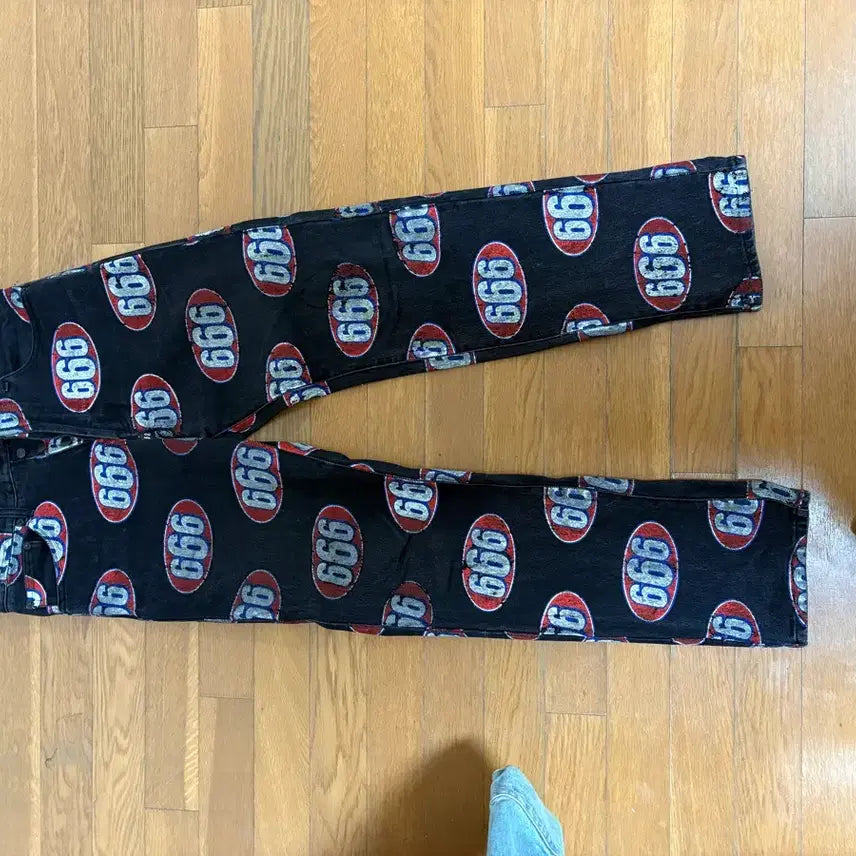 [BUNJANG] Supreme 17 Season 666 Pants Size 30 / 슈프림 17시즌 666 팬츠 30사이즈
