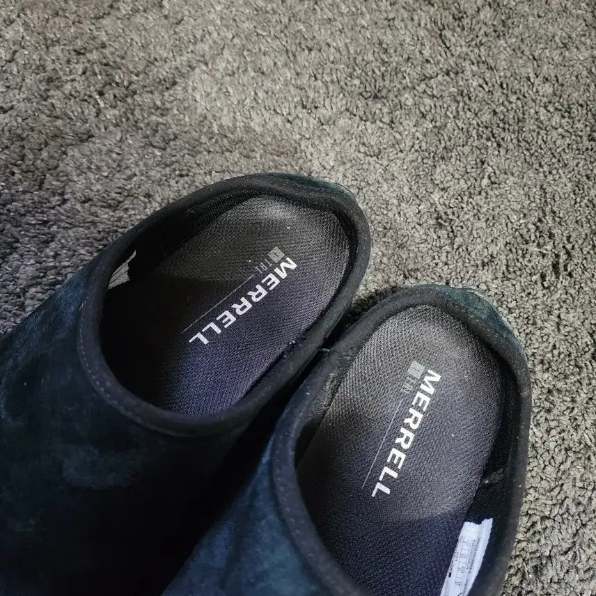 [SOLD OUT] 머렐 블랙 스웨이드슬라이드 뮬 비브람창  270사이즈