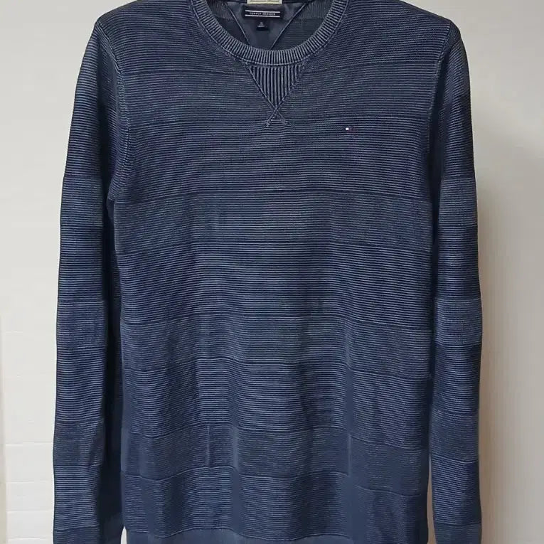 [BUNJANG] Tommy Hilfiger Round Neck Knit Sweater / 타미힐피거 라운드 니트 100
