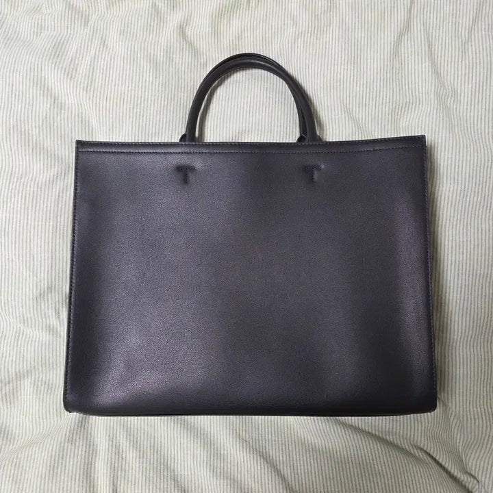 [SOLD OUT] 질스튜어트 로건 블랙 레더 심플 토트백 JUBA6E941BK / 숄더백