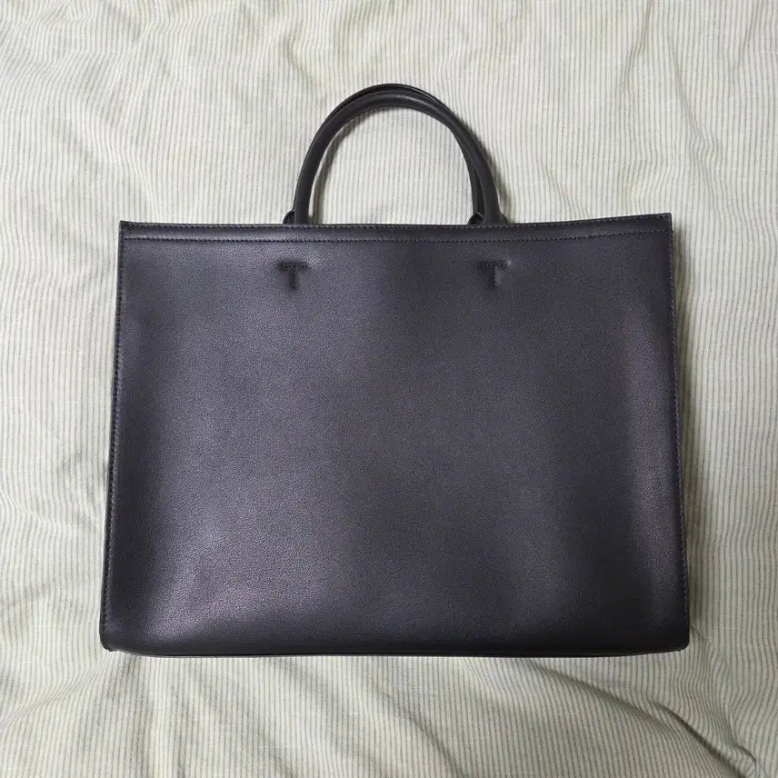 [SOLD OUT] 질스튜어트 로건 블랙 레더 심플 토트백 JUBA6E941BK / 숄더백