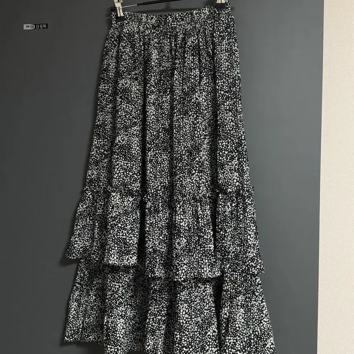 [BUNJANG] 8 Seconds Floral Long Banned Skirt / 8 Seconds 꽃무늬 롱 밴딩 스커트 에잇세컨즈