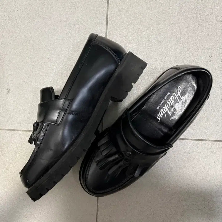 [BUNJANG] Hawkins Tassel Loafers Black / 호킨스 태슬 로퍼 블랙