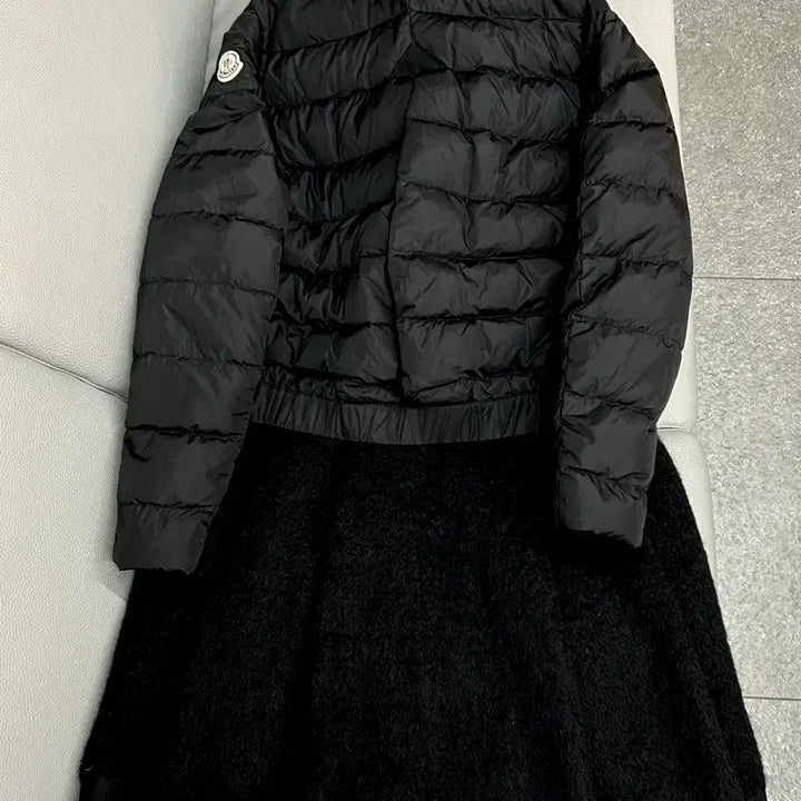 [BUNJANG] Moncler Double Detachable Black Mohair Down Padded Coat (Size 0) / 몽 클 레 르 몽 클 레 어 이중분리형 블랙 모헤어 다운패딩(0)