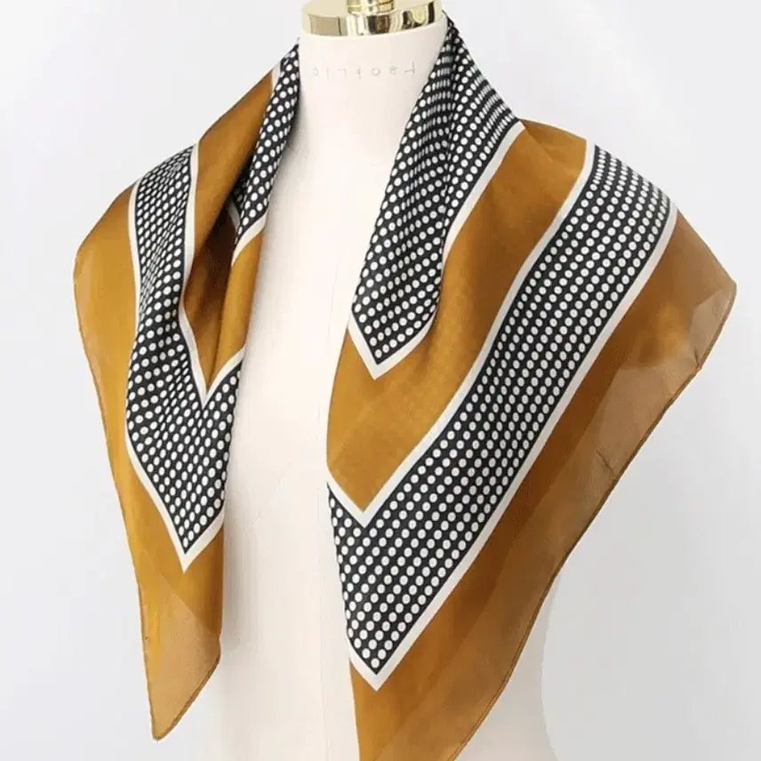 [BUNJANG] Mustard Dot Pattern Scarf / 도트 패턴 스카프(새상품)