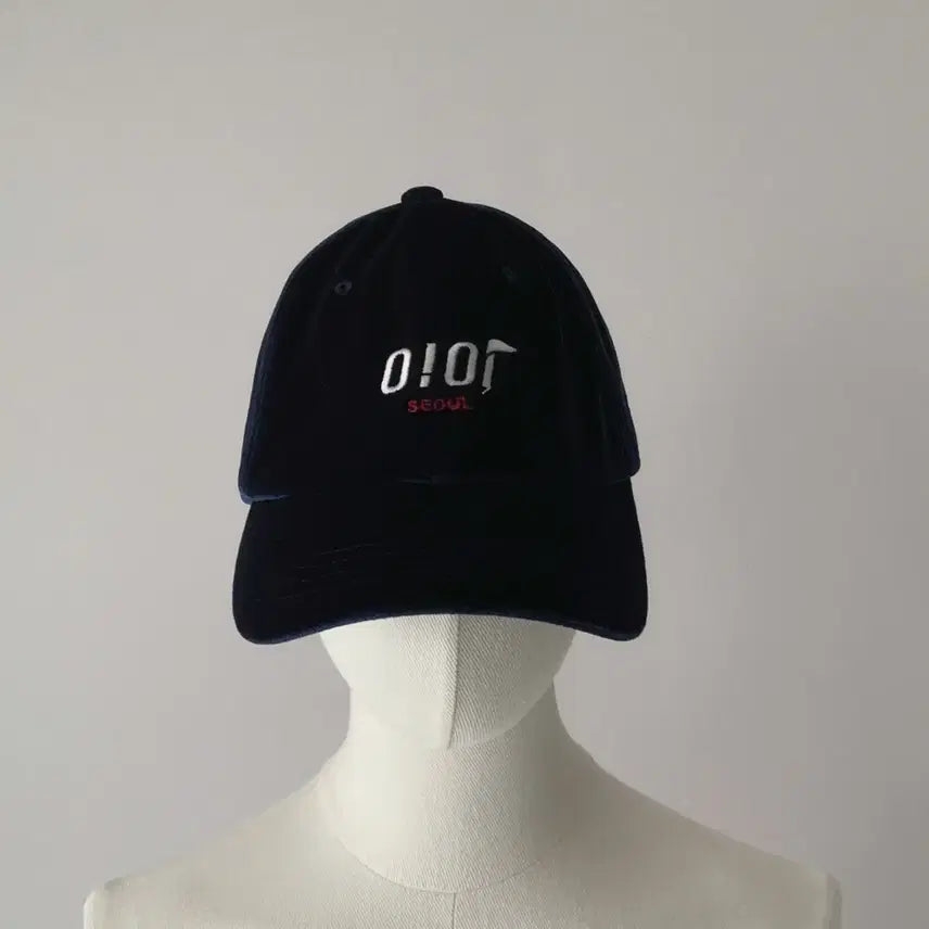 [BUNJANG] Oioi Velvet Ball Cap - Navy / Oioi 벨벳 볼캡 네이비
