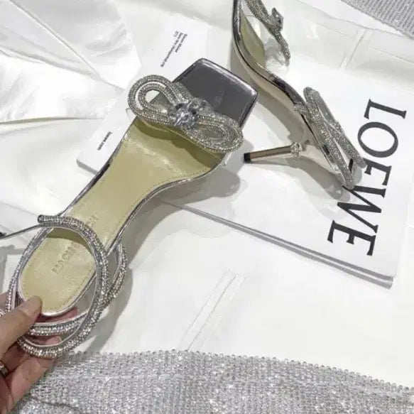 [BUNJANG] Imported Silver Sandals with Cubic Ribbon Decoration / 새상품 한정판 수입구두 바로배송 240 고급스러원요