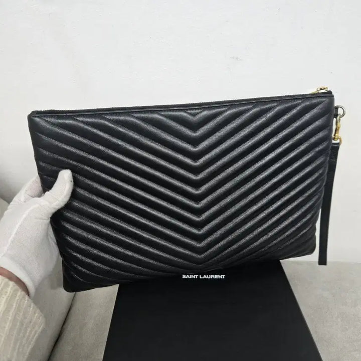 [BUNJANG] Saint Laurent Large Clutch Bag Gold Hardware / [정품][A급] 입생로랑 클러치백 라지 금장