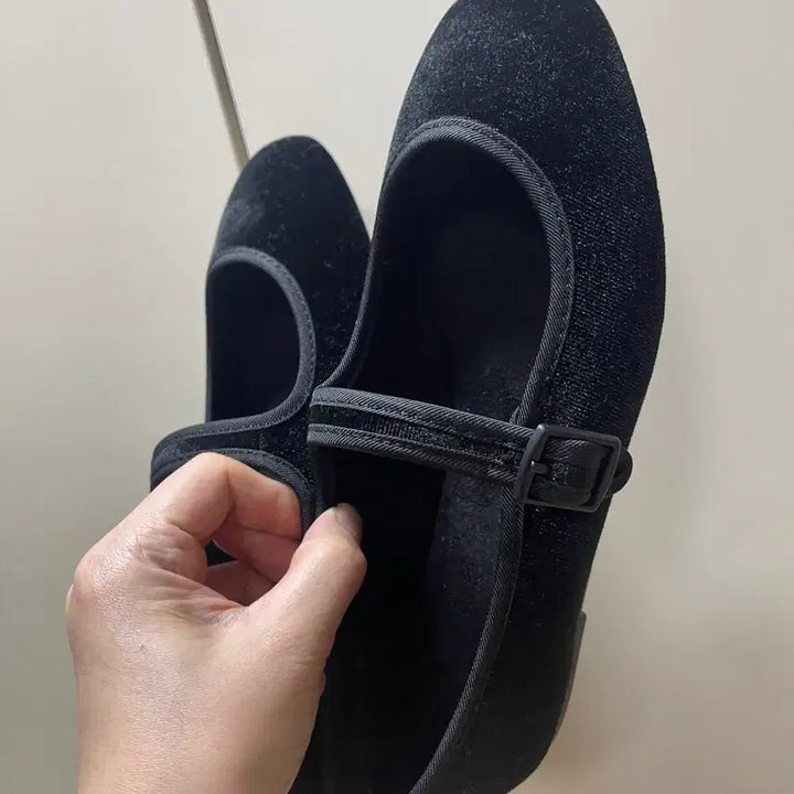 [BUNJANG] Shoopen Velvet Mary Jane Flat Shoes / 새상품) 슈펜 벨벳 메리제인 슈즈 플랫 블랙 브라운