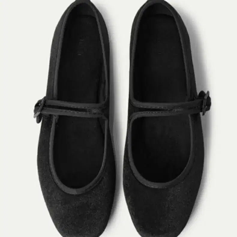 [BUNJANG] Shoopen Velvet Mary Jane Flat Shoes / 새상품) 슈펜 벨벳 메리제인 슈즈 플랫 블랙 브라운