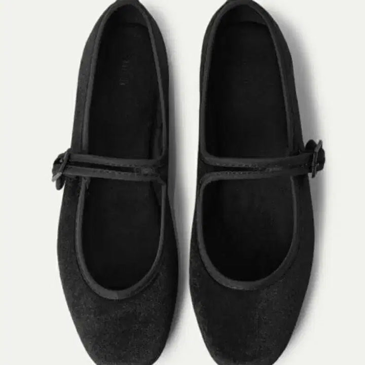 [BUNJANG] Shoopen Velvet Mary Jane Flat Shoes / 새상품) 슈펜 벨벳 메리제인 슈즈 플랫 블랙 브라운