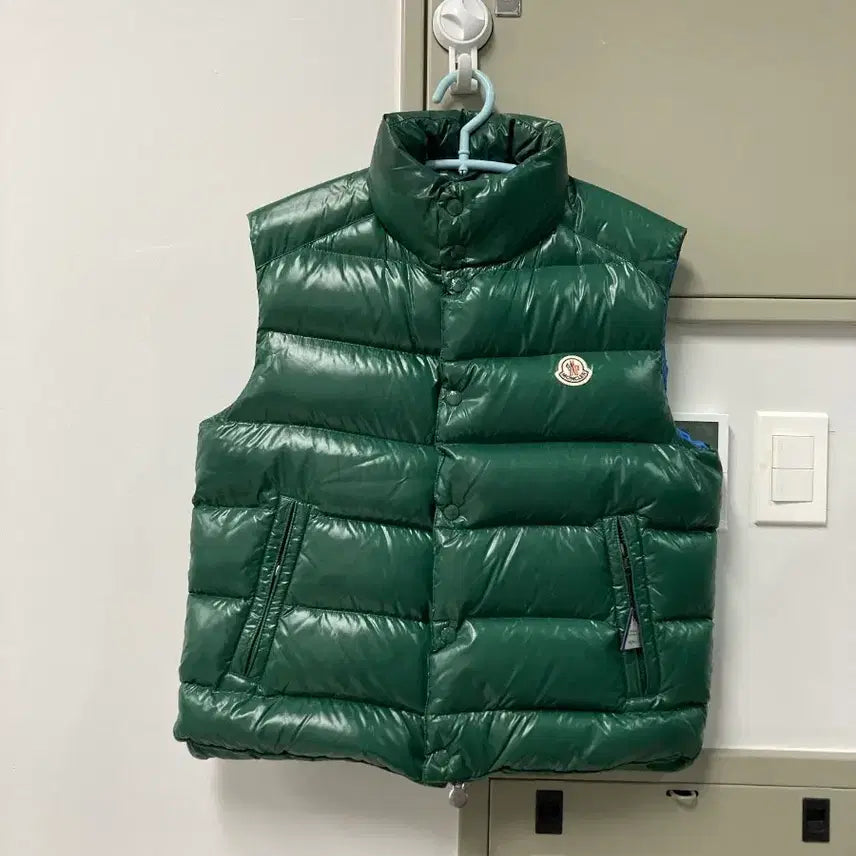 [BUNJANG] Moncler Padded Vest (Size 2) / 백화점판 몽클레어 패딩 조끼 2사이즈