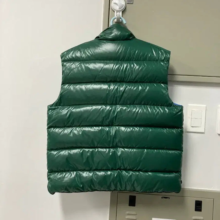 [BUNJANG] Moncler Padded Vest (Size 2) / 백화점판 몽클레어 패딩 조끼 2사이즈