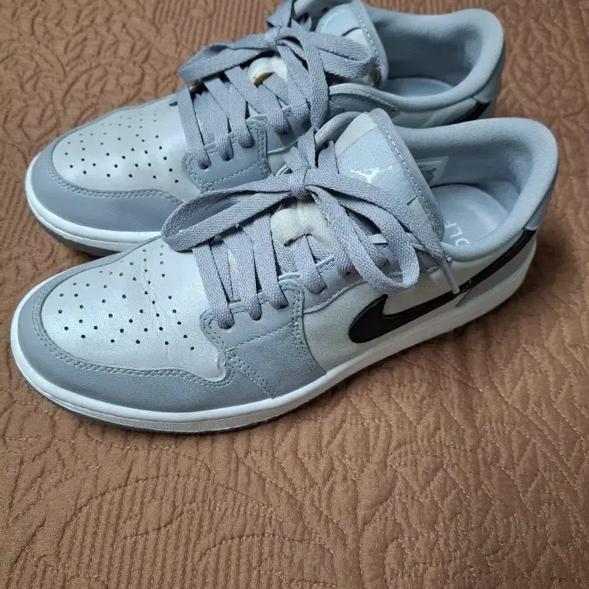 [BUNJANG] Nike Jordan 1 Low Spikeless Golf Shoes 255 / 255 나이키 조던 1 로우 스파이크리스 골프화 [5081]