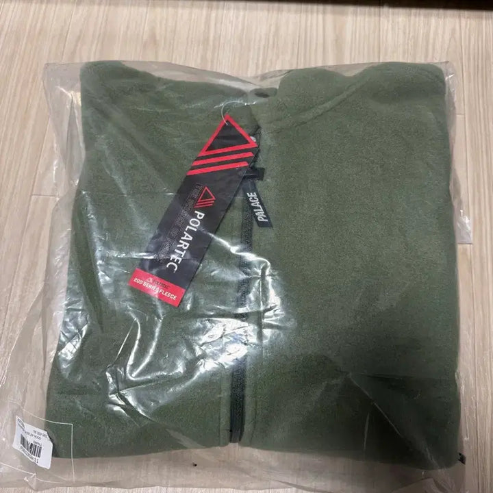 [BUNJANG] Palace Polartec Laser Zip Hood The Deep Green - 24FW / [S] 팔라스 폴라텍 레이저 집 후드 더 딥 그린 - 24FW