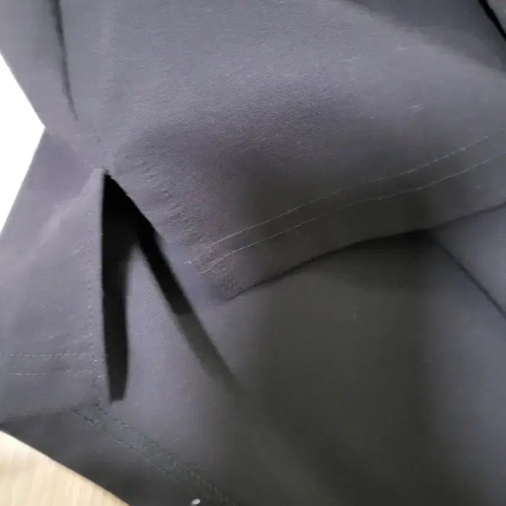 [BUNJANG] Black Collar Zip-Up Long Sleeve / 블랙 카라넥 집업 롱 슬리브
