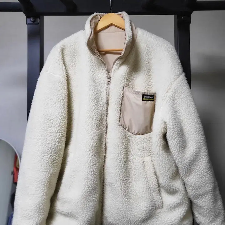 [BUNJANG] Urbanage Reversible Ivory Fleece Jacket / Urbanage 양털 후리스 아이보리(리버시블)