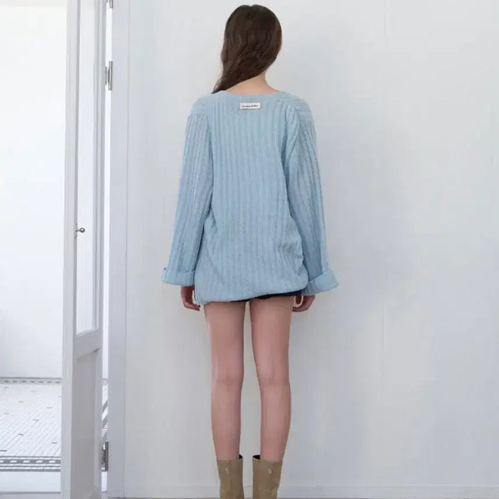 [BUNJANG] Somewhere But Better Veggie V-Neck Knit Light Blue / [새상품]썸웨어버터 Veggie V-Neck Knit Light blue
