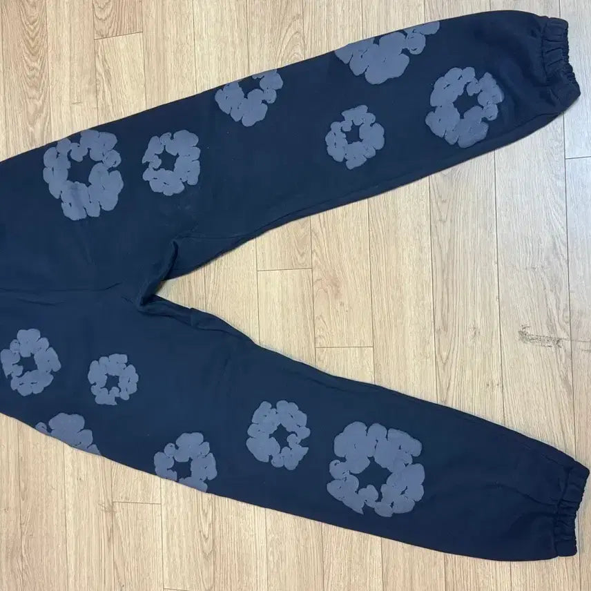 [BUNJANG] Denim Tears Sweatpants M / 데님티어스 스웻팬츠 m새상품