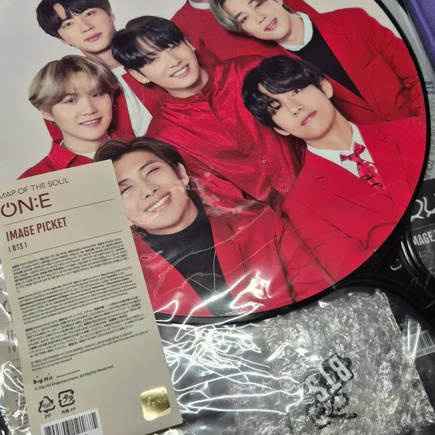 [BUNJANG] BTS V Kim Taehyung Bundle Set Image Picked Flag Fan Cheer Tools / 일괄)방탄 이미지 피켓 깃발 부채 응원도구 방탄소년단 단체 뷔 김태형