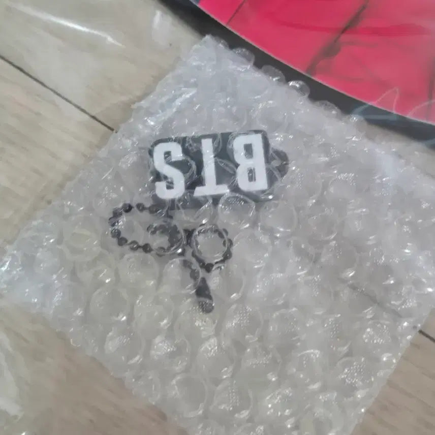 [BUNJANG] BTS V Kim Taehyung Bundle Set Image Picked Flag Fan Cheer Tools / 일괄)방탄 이미지 피켓 깃발 부채 응원도구 방탄소년단 단체 뷔 김태형