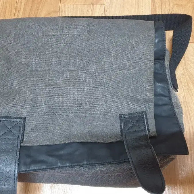[BUNJANG] National Geographic NG W2161 Crossbody Bag / 네셔널지오그래픽 크로스백 NG W2161
