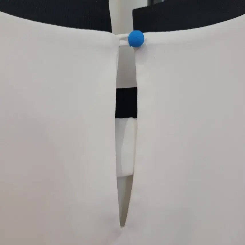 [BUNJANG] Lucky Chouette Owl Graphic Color Block Blouse / 럭키슈에뜨 부엉이 그래픽 배색 블라우스 36사이즈  55~66