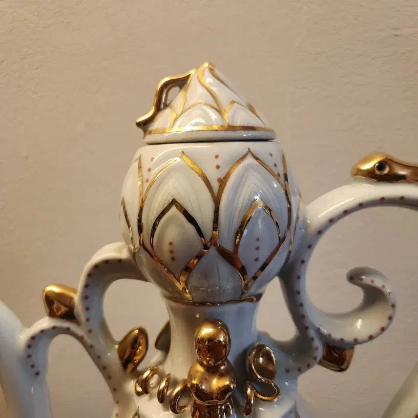 [BUNJANG] Korean White Porcelain Engraved Lotus Pattern Gourd-Shaped Ewer / 백자 음각 금분 연화문 표형주자