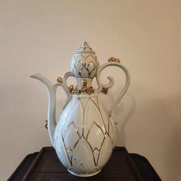 [BUNJANG] Korean White Porcelain Engraved Lotus Pattern Gourd-Shaped Ewer / 백자 음각 금분 연화문 표형주자