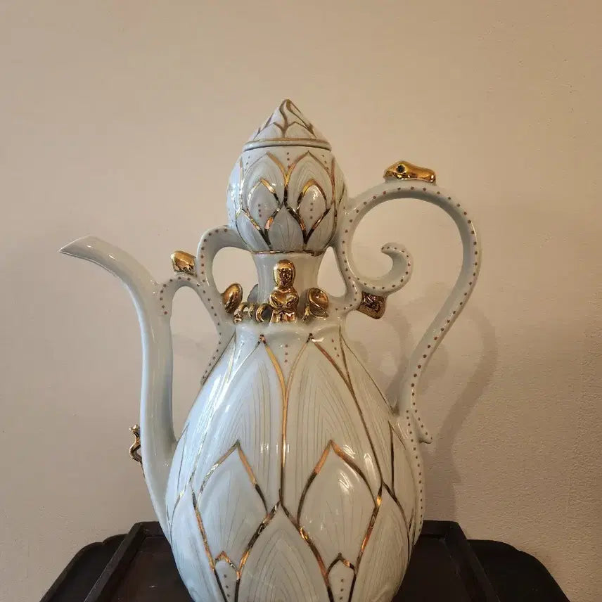[BUNJANG] Korean White Porcelain Engraved Lotus Pattern Gourd-Shaped Ewer / 백자 음각 금분 연화문 표형주자