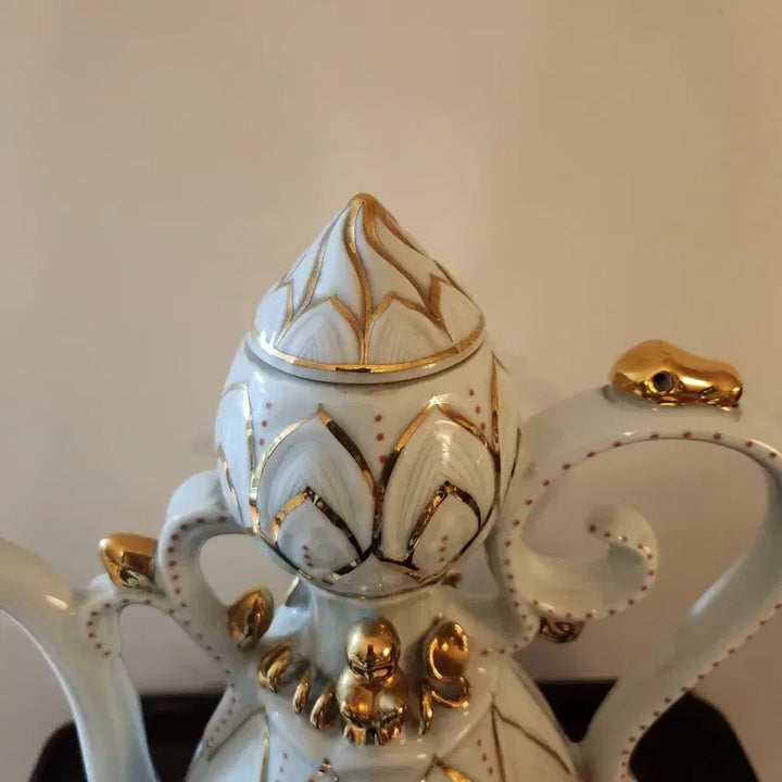 [BUNJANG] Korean White Porcelain Engraved Lotus Pattern Gourd-Shaped Ewer / 백자 음각 금분 연화문 표형주자