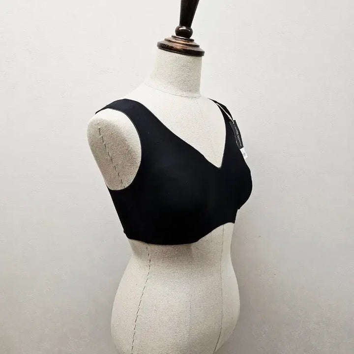 [BUNJANG] Codes Combine BB Bra Seamless Bra Top L Black / (택달린새상품)코데즈컴바인 BB브라 심리스 브라탑 L 블랙 볼륨패드