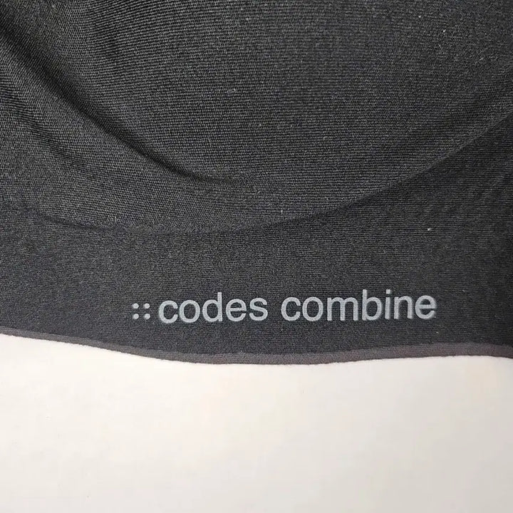 [BUNJANG] Codes Combine BB Bra Seamless Bra Top L Black / (택달린새상품)코데즈컴바인 BB브라 심리스 브라탑 L 블랙 볼륨패드