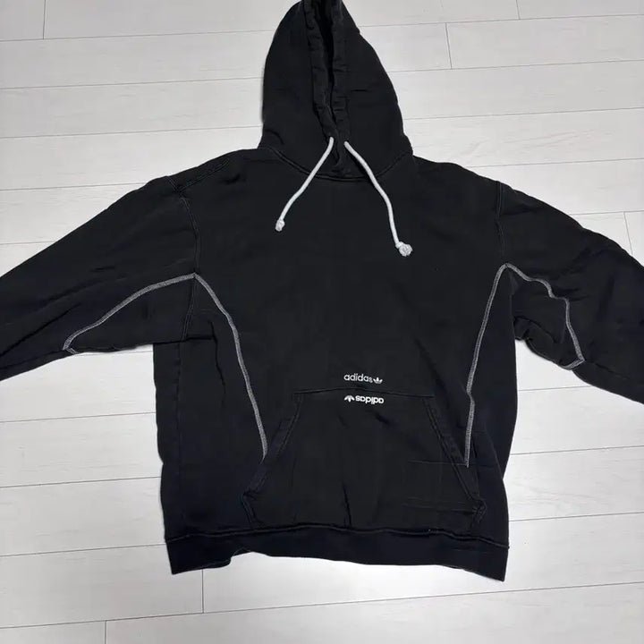 [BUNJANG] Adidas Black Hoodie &amp; Training Pants Set / 아디다스 블랙 후드티 스티치 포인트, 아디다스 블랙 트레이닝 바지
